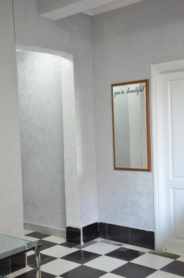 Hostel California Batumi Kültér fotó