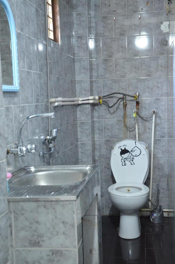 Hostel California Batumi Kültér fotó