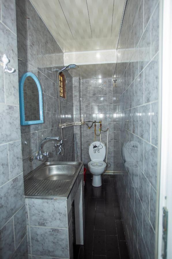 Hostel California Batumi Kültér fotó